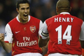 欧冠小组赛：本菲卡末轮点球不进致命翻车 小组第一拱手让给拜仁